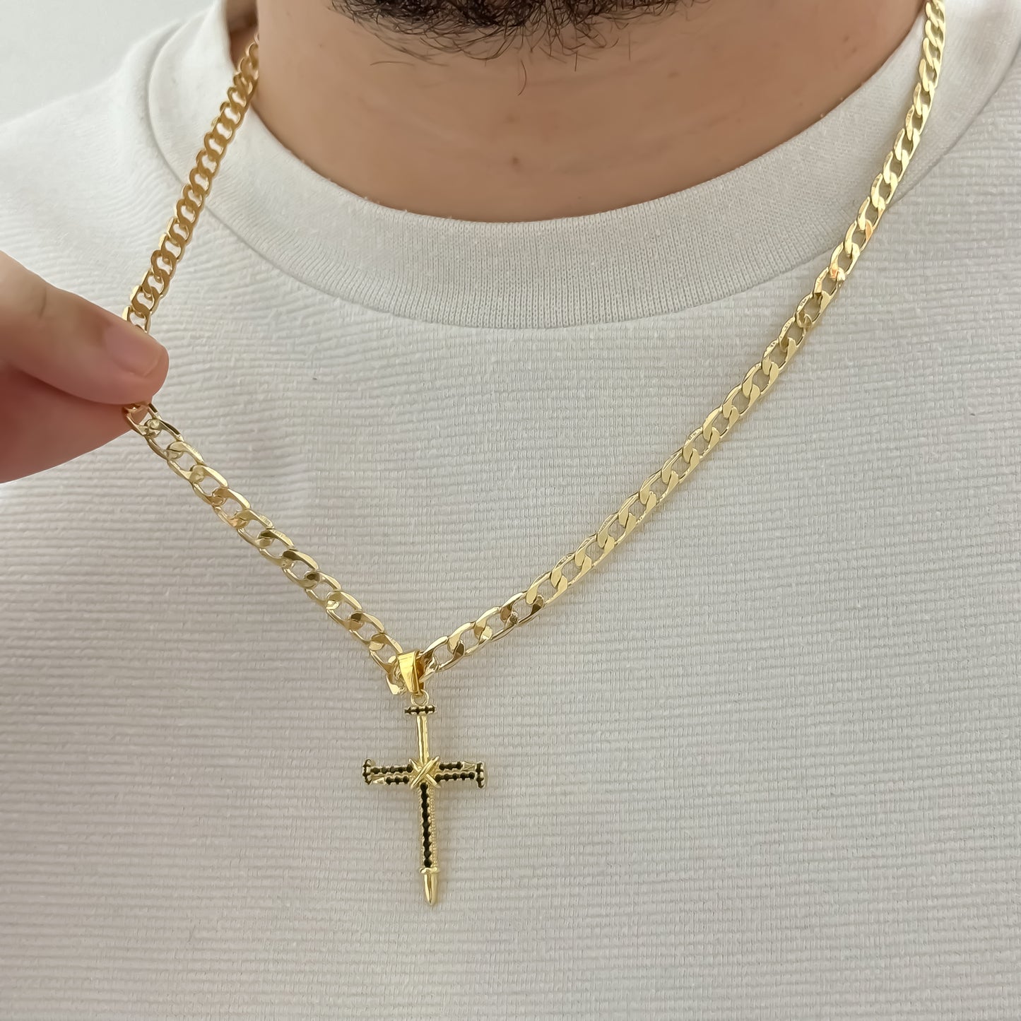 Cadena Cubana de hombre Gruesa de 60cm + Dije de Cruz Clavo con Micro Circones Negro en Oro Laminado 18k con Garantia de por vida